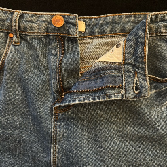 Forever 21 Frayed Hem Blue Denim Mini Skirt - Picture 6 of 8